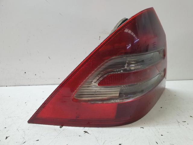 MERCEDES A2038200264 Piloto trasero derecho  en stock Valencia