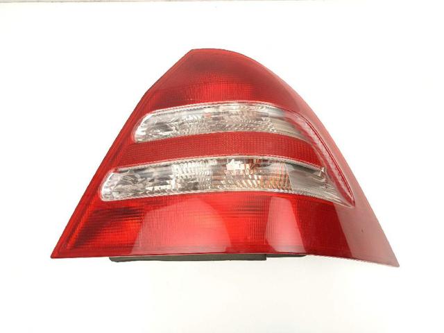 A2038200264 Piloto trasero derecho comprar Sevilla