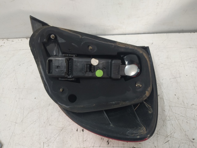 A2038200564 Piloto trasero izquierdo  en stock Granada