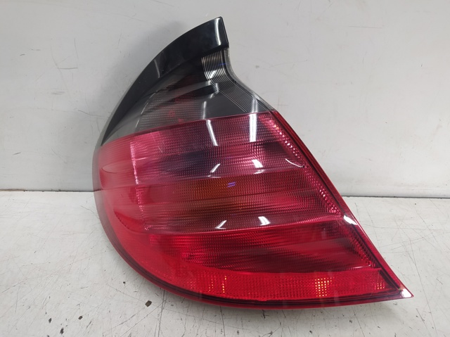 MERCEDES A2038200564 Piloto trasero izquierdo  comprar en Albacete