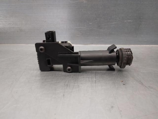 A2038201997 MERCEDES Cerradura de la tapa del depósito de combustible comprar Madrid