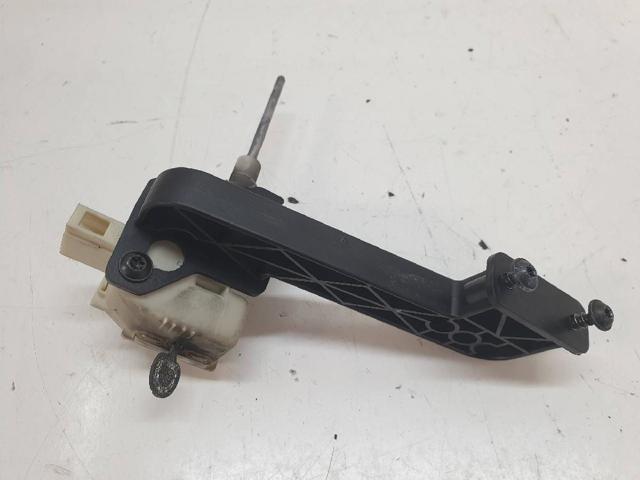 A2038201997 MERCEDES Cerradura de la tapa del depósito de combustible  comprar en Jaén