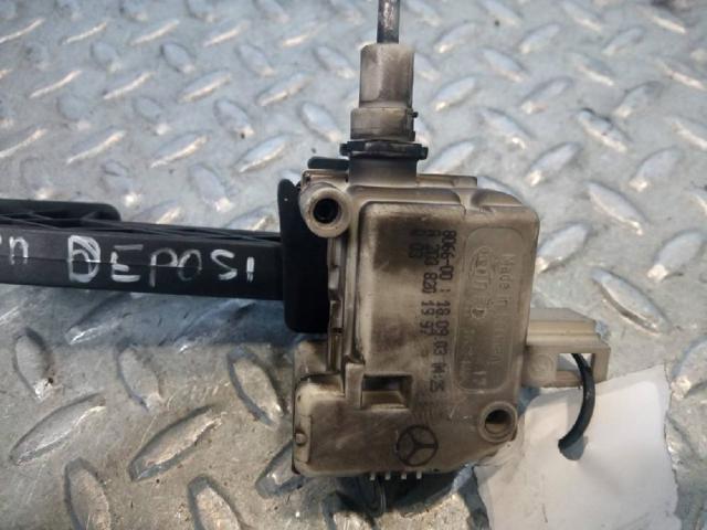 A2038201997 Cerradura de la tapa del depósito de combustible  comprar en Reus