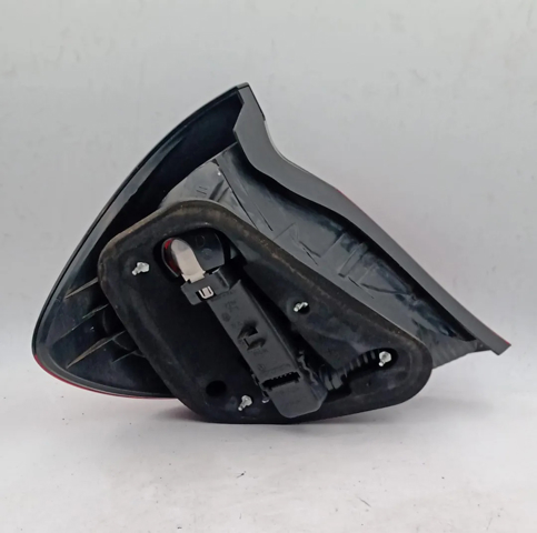 MERCEDES A2038202664 Piloto trasero derecho  disponible Valladolid