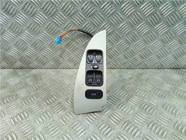 MERCEDES A2038210679 Unidad de control de elevalunas delantera izquierda  disponible España