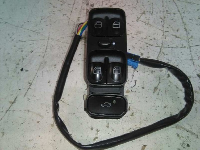 MERCEDES A2038210679 Interruptor de elevalunas delantera izquierda comprar Pamplona