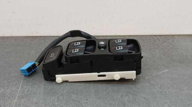 A2038210679 MERCEDES Interruptor de elevalunas delantera izquierda  en stock Gandía