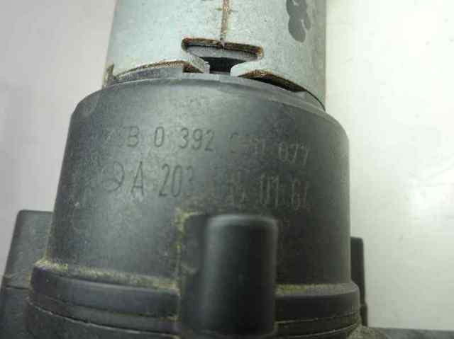 Bomba de agua eléctrica auxiliar A2038350164 MERCEDES