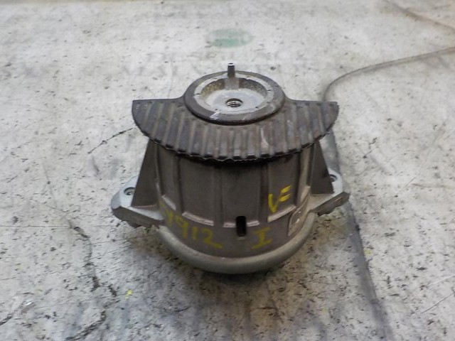 Almohada del Motor Izquierda / Derecha A2042400117 MERCEDES