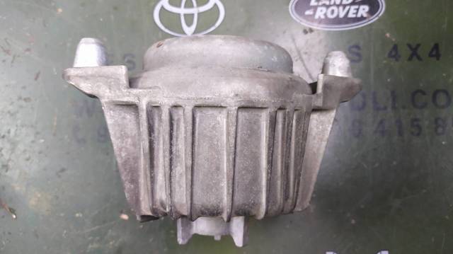 A2042400217 Soporte izquierdo del motor comprar Sevilla