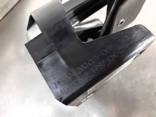 A2042902001 Mercedes