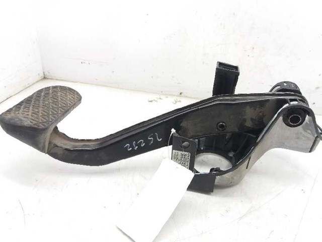 MERCEDES A2042902001 Pedal de freno  en stock Terrassa