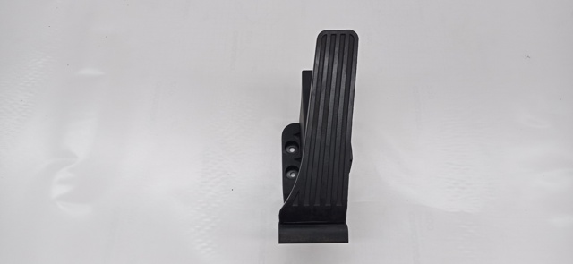 MERCEDES A2043000004 Pedal del acelerador  en stock Salamanca