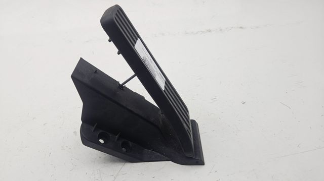 A2043000004 MERCEDES Pedal del acelerador  disponible Ourense