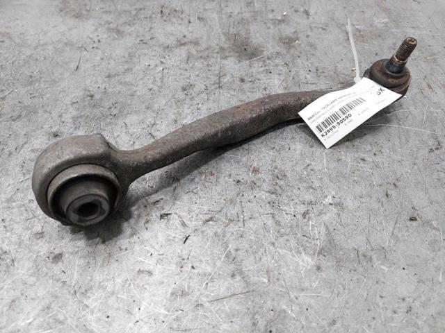 MERCEDES A2043306811 Brazo inferior derecho de la suspensión delantera  en stock Terrassa