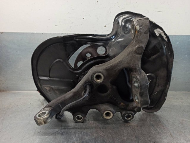 A2043320101 Mangueta delantera izquierda comprar Girona