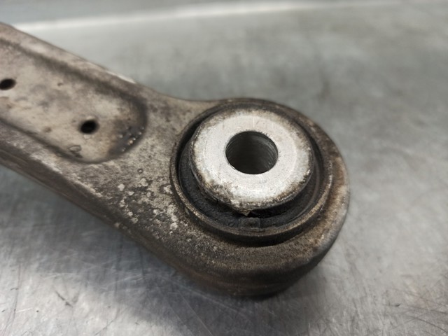 A2043501506 MERCEDES Brazo superior izquierdo de la suspensión trasera comprar Bilbao