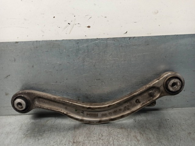 A2043501506 MERCEDES Brazo superior izquierdo de la suspensión trasera  comprar en Jaén