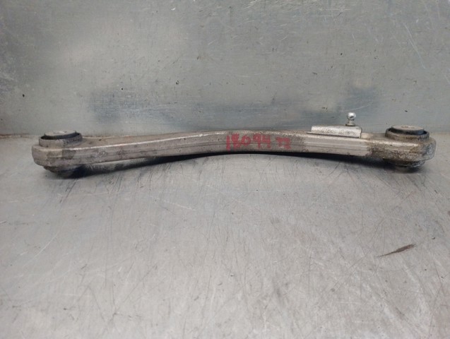 A2043501506 Brazo superior izquierdo de la suspensión trasera  en stock Sabadell