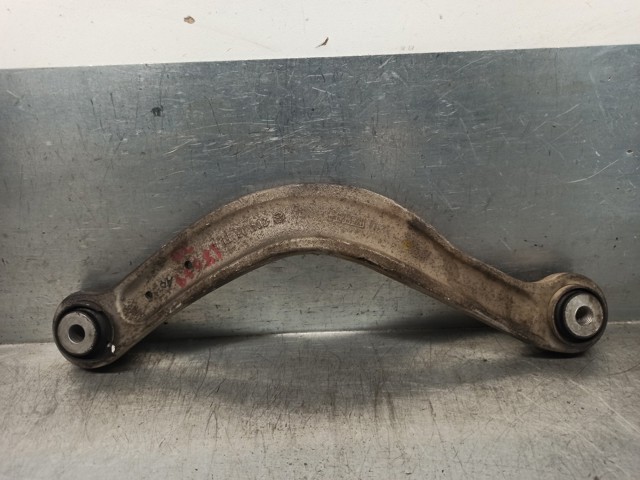 MERCEDES A2043501606 Brazo superior derecho de la suspensión trasera  disponible Valladolid