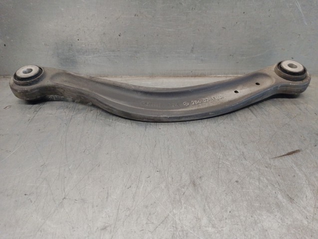 A2043501606 MERCEDES Brazo superior derecho de la suspensión trasera  en stock Gandía