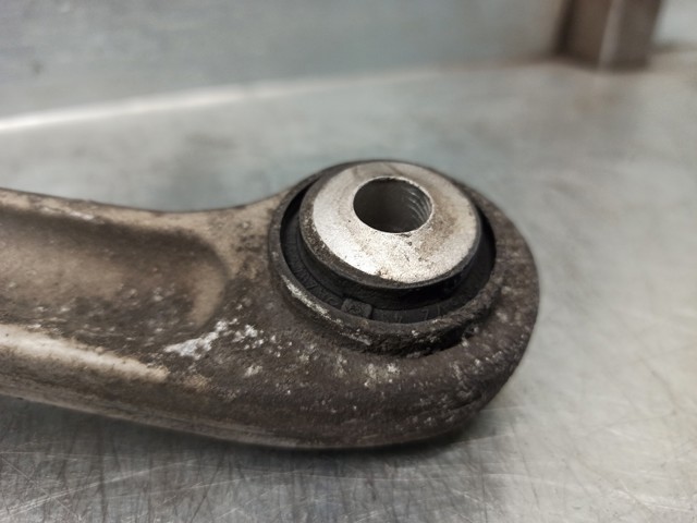 MERCEDES A2043501606 Brazo superior derecho de la suspensión trasera comprar Tarragona