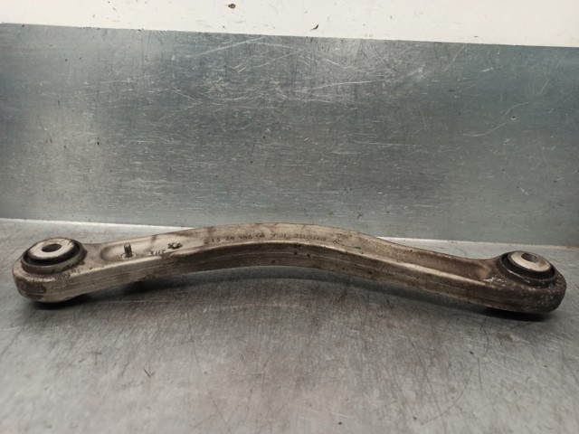 MERCEDES A2043501606 Brazo superior derecho de la suspensión trasera  en stock Salamanca