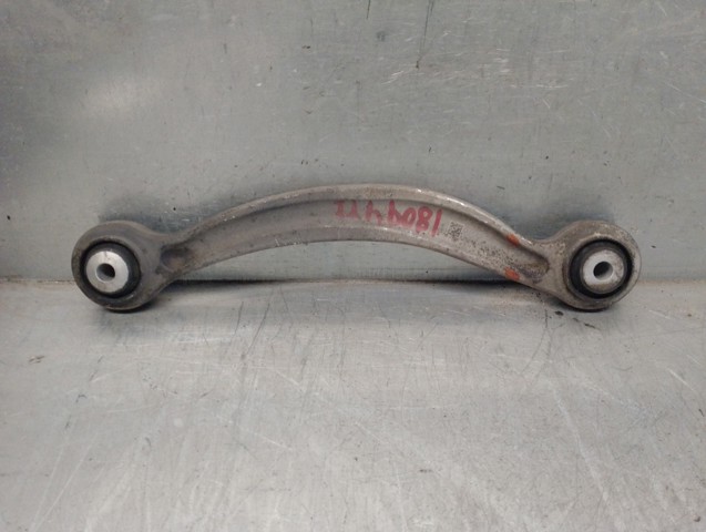 Brazo superior izquierdo de la suspensión trasera A2043502106 MERCEDES