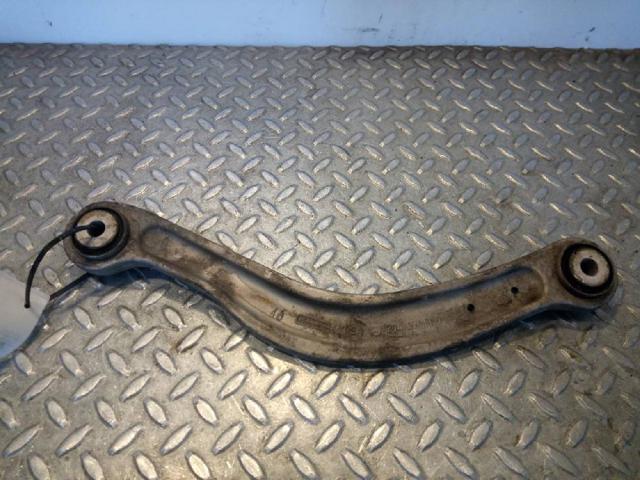 MERCEDES A2043502106 Brazo superior izquierdo de la suspensión trasera  comprar en Albacete