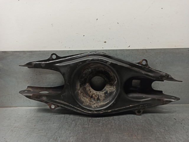 A2043503506 MERCEDES Brazo inferior trasero izquierdo/derecho  disponible Ourense