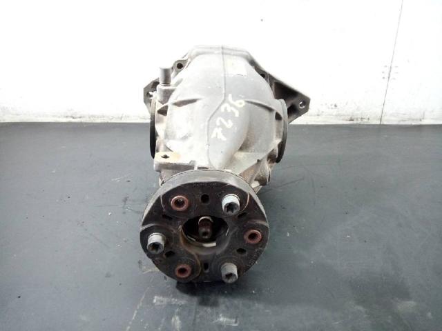 A2043510408 MERCEDES Tapa del diferencial trasero  disponible Alicante