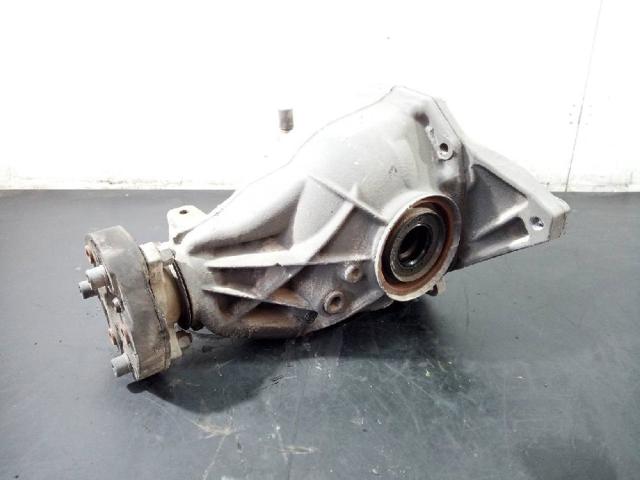 A2043510408 MERCEDES Tapa del diferencial trasero  comprar en Jaén