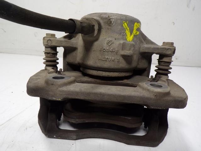 A2044212281 Pinza de freno delantera derecha  en stock Granada