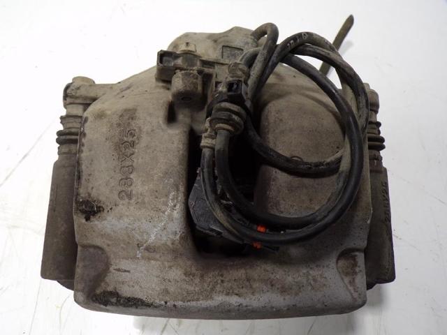 A2044212281 MERCEDES Pinza de freno delantera derecha  en stock Huelva
