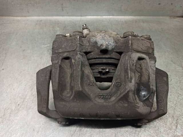 Pinza de freno, Eje delantero izquierda A2044213181 MERCEDES