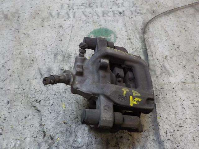 A2044230281 MERCEDES Pinza de freno trasera derecha  en stock Huelva