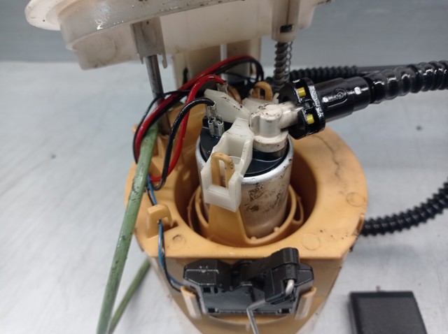 A2044700294 Módulo de bomba de combustible con sensor de nivel de combustible  disponible Málaga