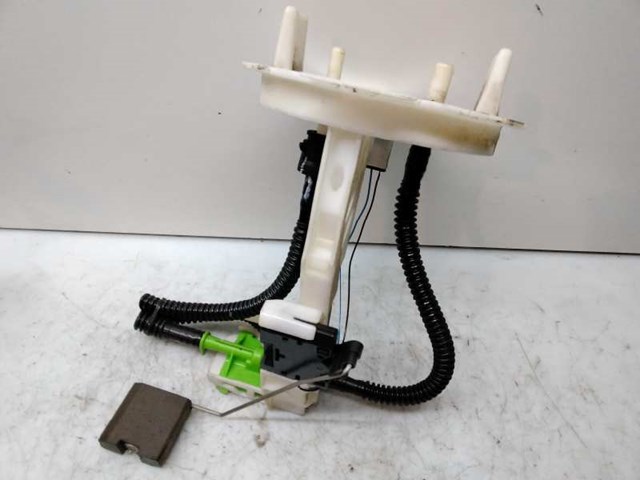A2044700694 MERCEDES Sensor de nivel de combustible izquierdo  en stock Gandía