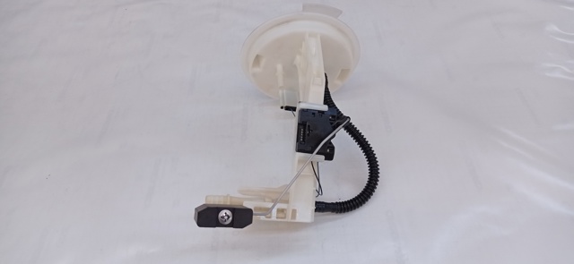 A2044700694 Sensor de nivel de combustible izquierdo  en stock Sabadell