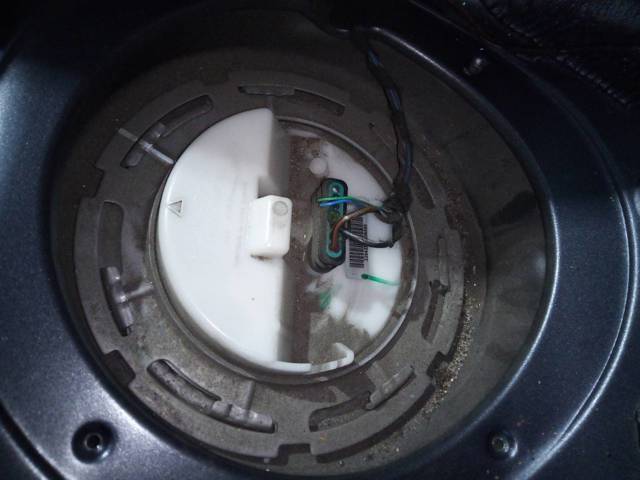 MERCEDES A2044702294 Módulo de bomba de combustible con sensor de nivel de combustible  comprar en Albacete