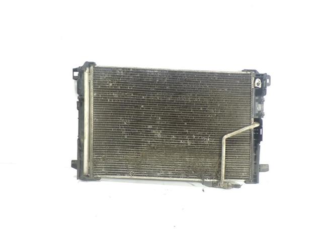 MERCEDES A2045000254 Condensador de aire acondicionado  disponible Valladolid