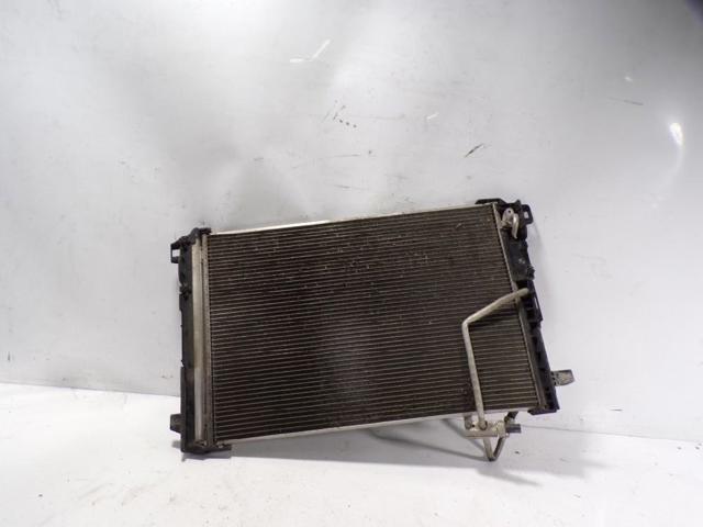 MERCEDES A2045000254 Condensador de aire acondicionado  disponible Lugo