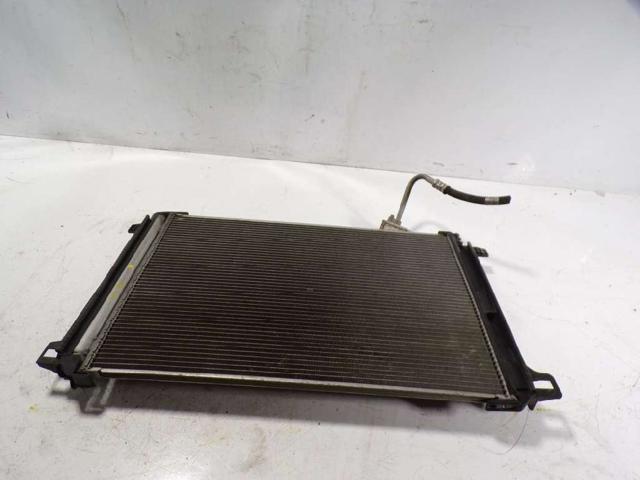 MERCEDES A2045000254 Condensador de aire acondicionado  disponible Lugo