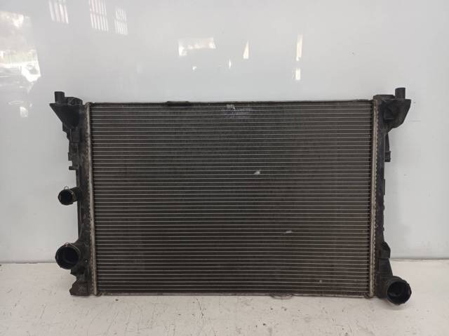 Refrigeración del motor A2045000303 MERCEDES