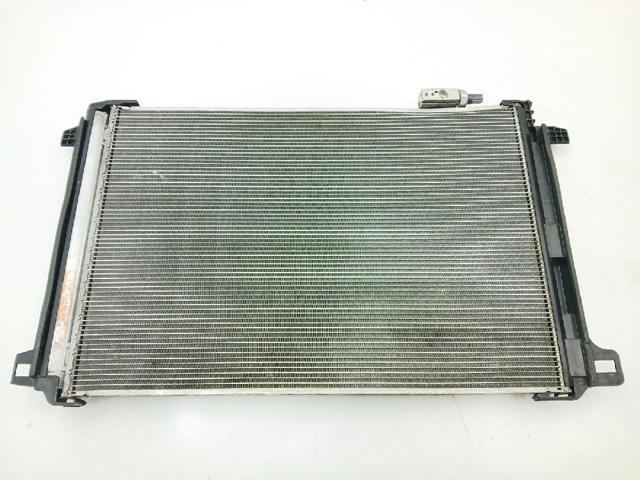 A2045000654 Condensador aire acondicionado  en stock Granada