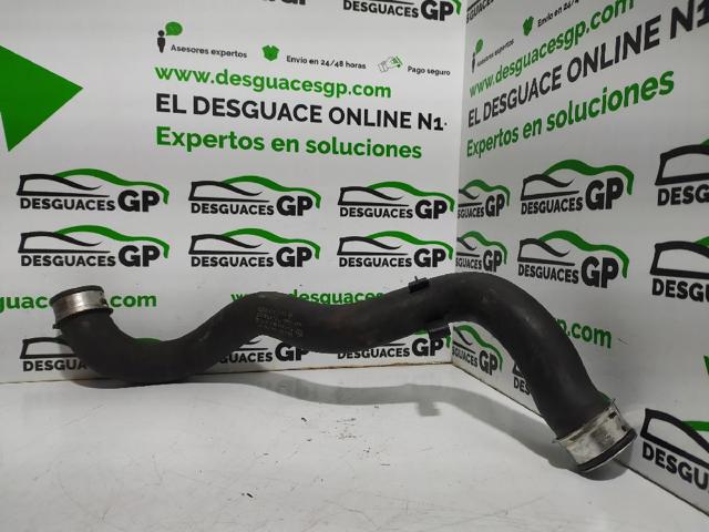 MERCEDES A2045013182 Manguera superior del radiador  disponible España