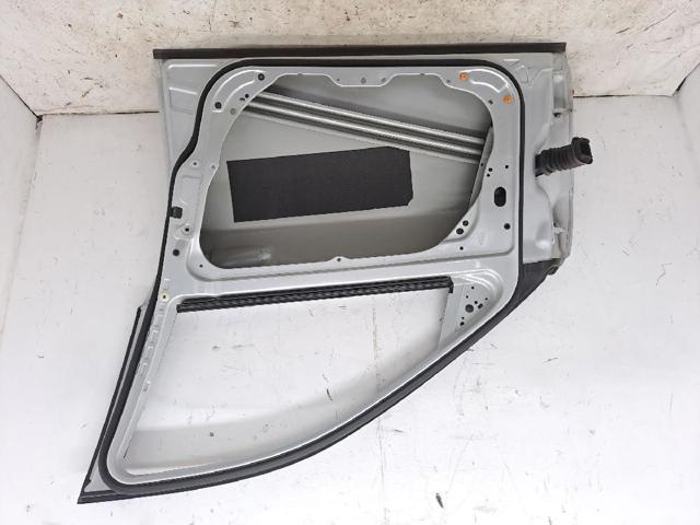 A2047200205 Puerta delantera derecha  comprar en Zaragoza