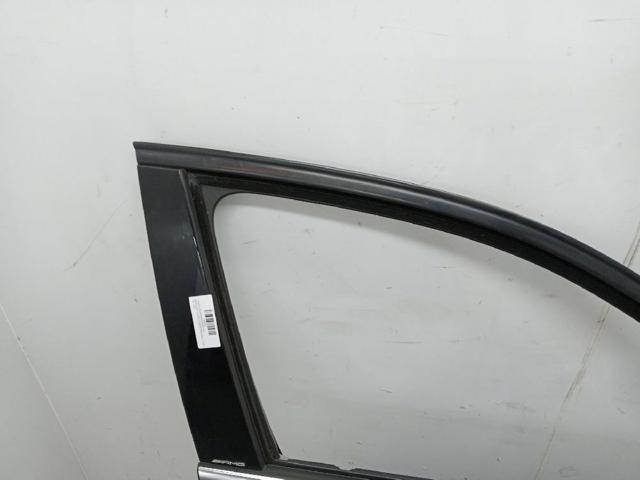 A2047200205 Puerta delantera derecha  en stock Sabadell