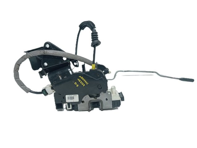A2047200635 Cerradura de puerta delantera derecha  en stock Sabadell