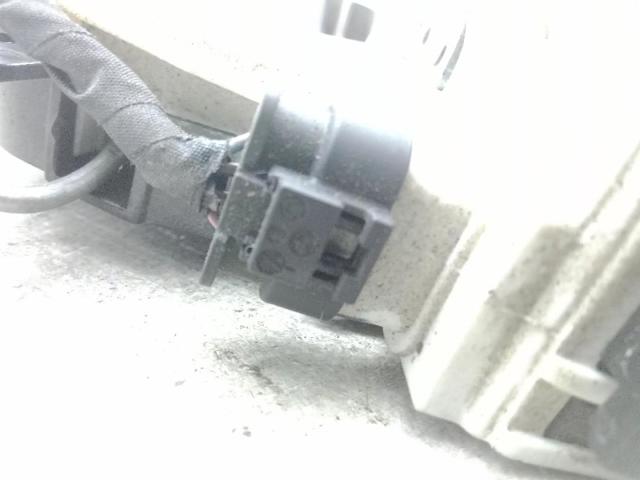 A2047200635 Cerradura de puerta delantera derecha  comprar en Pontevedra